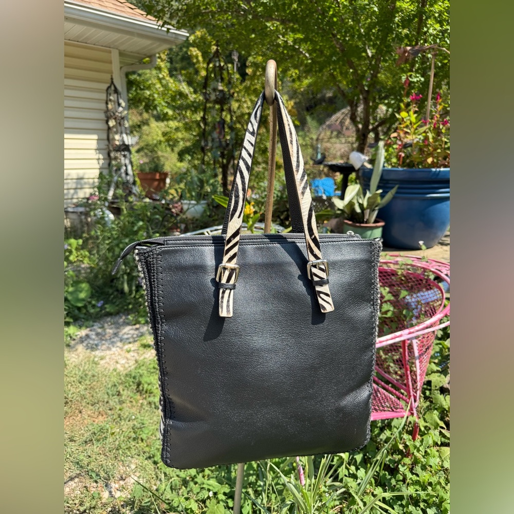 Roberto Pancani Black Leather Tote with Zebra Calf-Hair Straps 👜🐾